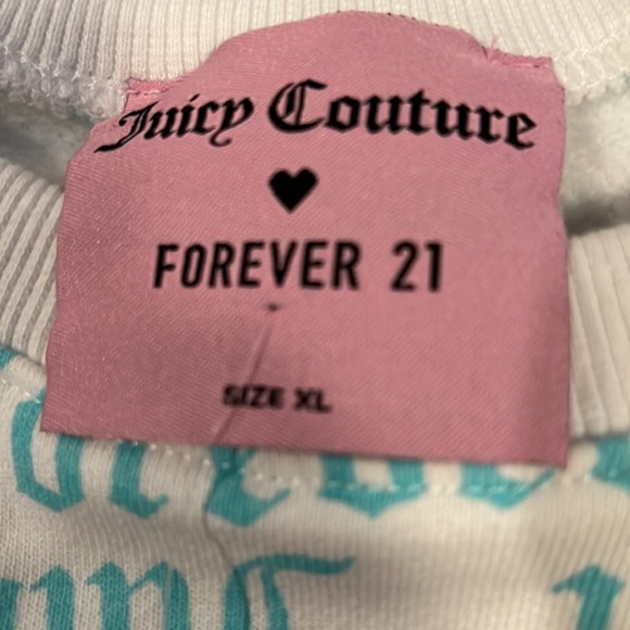 Juicy Couture x Forever 21 | Cropped Sweater - Picture 4 of 4